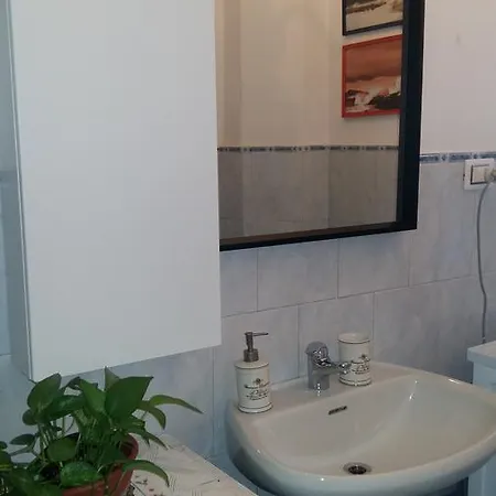 Casa In Centro Spezia Апартаменты